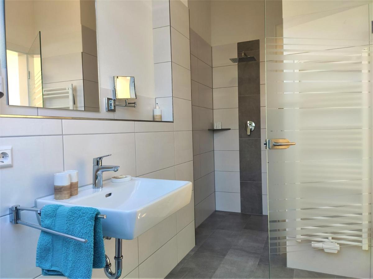 Hecklers Seepanorama Appartements Uberlingen Eksteriør billede